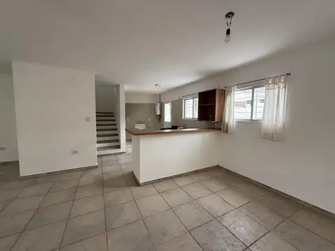 Casa en Alquiler en Villa Belgrano, $ 1.400.000