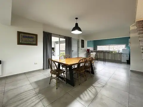 VENTA/PERMUTA - Casa de 1 Dormitorio, Galeria y Jardin Con Pileta - Barrio de las Piletas, Cañada de