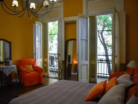 VENTA CASA 6 AMBIENTES MAS 8 DEPARTAMENTOS LA BOCA
