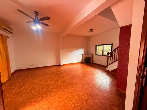 Casa en Alquiler en San Justo, $ 1.400.000