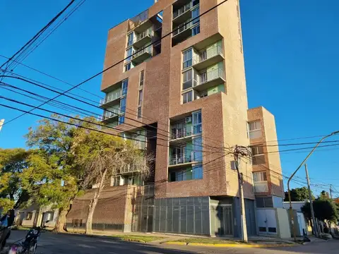 VENTA COCHERA N°16 CANDIOTI NORTE