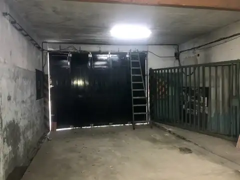 Galpon en Venta en Lomas De Zamora, USD 350.000