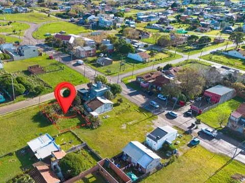 Terreno en Venta en Santa Elena, USD 18.000