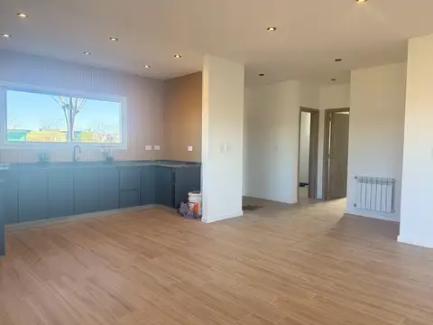 Casa en Venta en Pilar del Este - San Ramon, USD 215.000