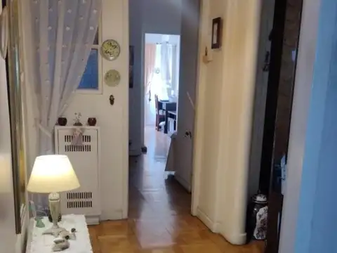 Avenida Rivadavia 2300, Piso 1