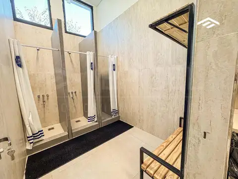 TERRENOS EN VENTA - DISPONIBLES EN ST THOMAS CHICO!
