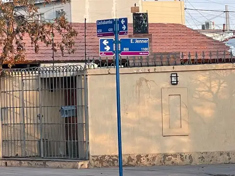 Depto Tipo Casa en Venta con 1 cocheras