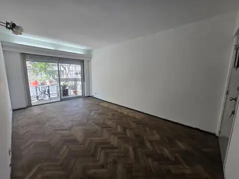 VENTA 3 AMBIENTES CON DEPENDENCIA CONSTITUCIÓN