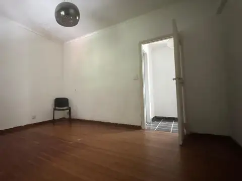 Depto Tipo Casa en Venta en La Lucila Libertador / Rio, USD 149.000