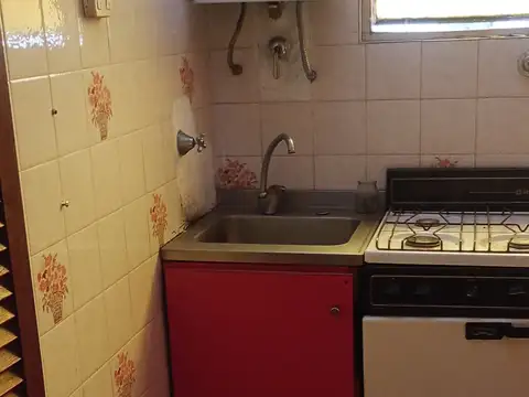VIRGILIO 1300, Piso 1