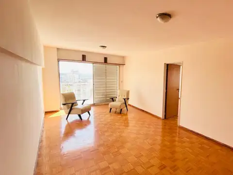 Córdoba 900, Piso 15°