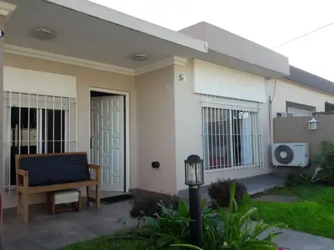 Casa de 2 dormitorios c/ cochera en Belén de Escobar
