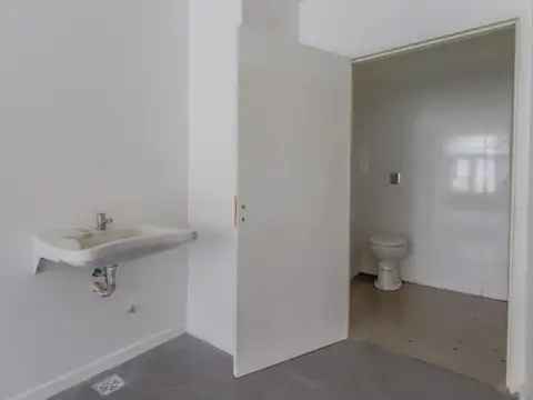 Local en Venta 1 año