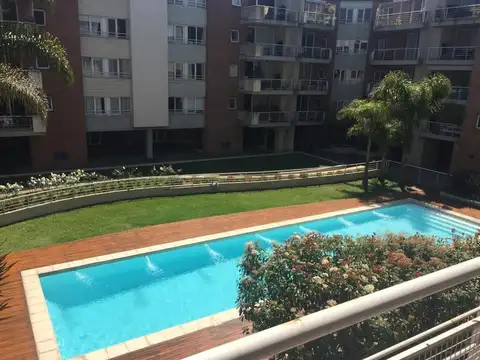 Departamento en Alquiler con 1 cocheras