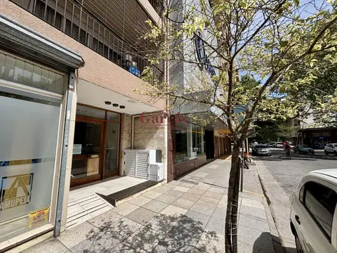 HIPÓLITO YRIGOYEN 1300, Piso 4