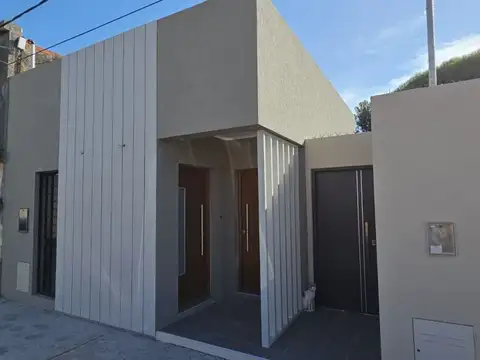 Conjunto de oficinas-consultorios, a estrenar. Ideal profesionales. Catamarca entre Congreso y...