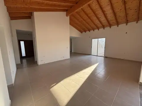 Casa en Venta al Este