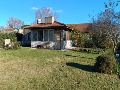 Casa 3 ambientes con 1 baño