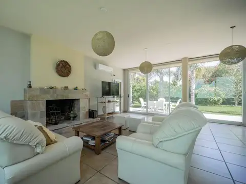 VENTA CASA 4 AMB B. CERRADO PILAR APTO CREDITO