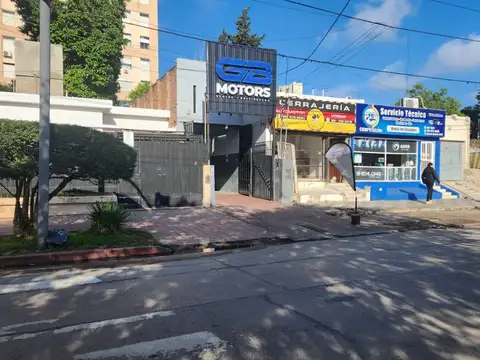 Avenida Duarte Quirós 2200