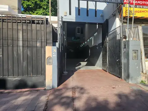 Venta Galpón Comercial Av. Duarte Quirós 2200