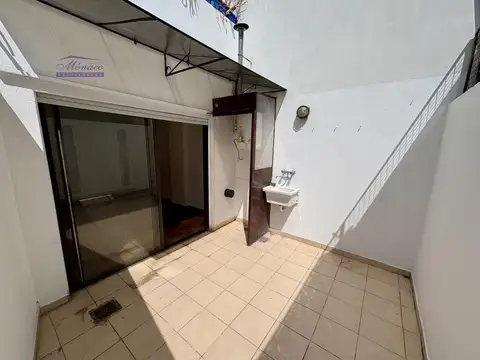 Depto Tipo Casa en Alquiler de 2 ambientes