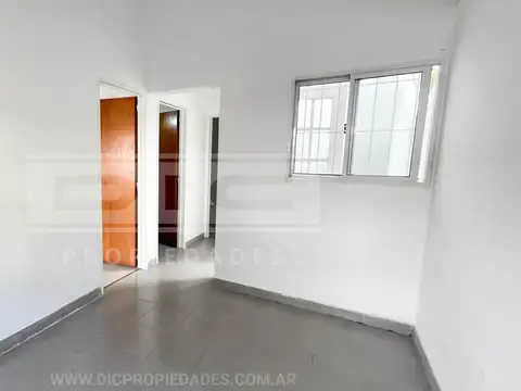 Depto Tipo Casa en Alquiler de 3 ambientes