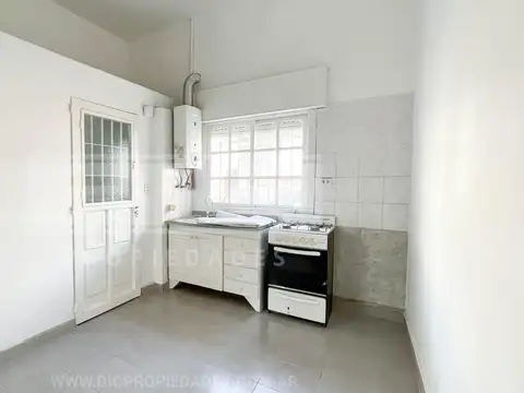 Depto Tipo Casa 3 ambientes con 1 baño
