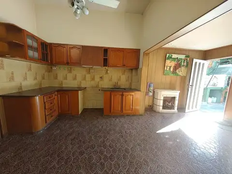 Casa en Venta en Temperley, USD 100.000