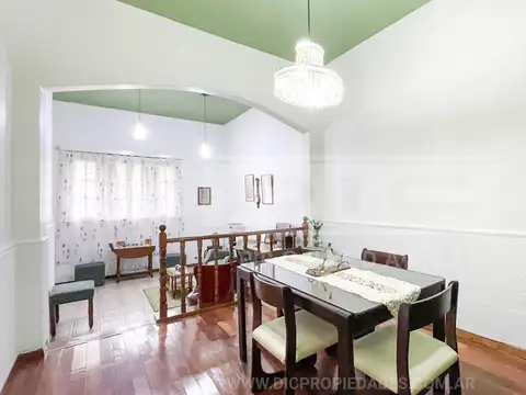 Casa en Venta con 1 cochera