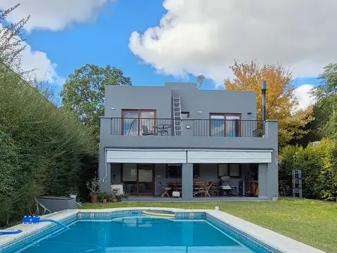 VENTA CASA. BARRIO BARRANCAS DE SANTA MARIA. TIGRE