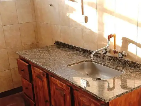 Casa en Alquiler en Granadero Pringles, $ 430.000