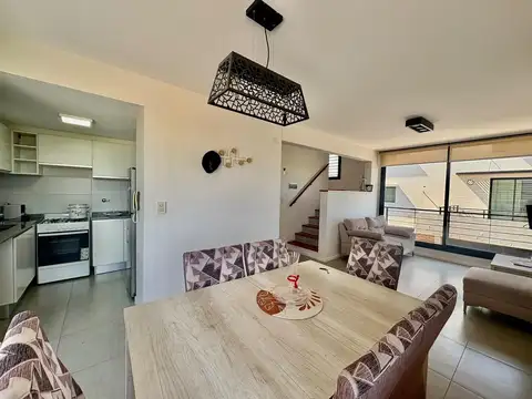 Depto Tipo Casa en Venta con 2 cocheras