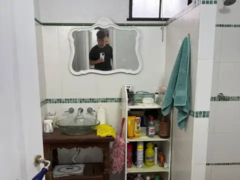 Joaquin V Gonzalez 900