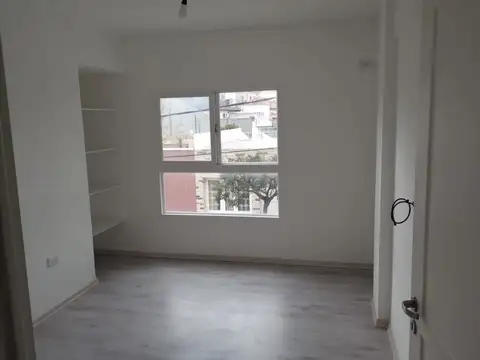 V. Cardoso 2300, Piso 2