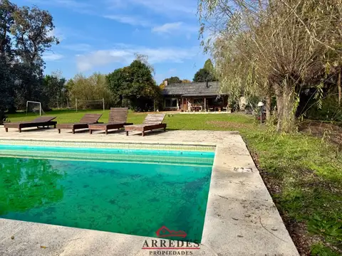 Venta · Casa 5 ambientes · quincho pileta · vista al campo · Parque Exaltación
