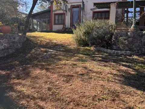 Casa 5 ambientes con 4 baños