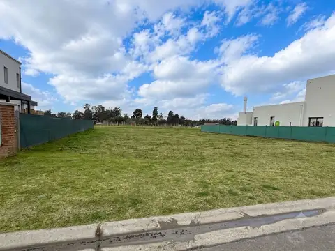 Terreno en Venta en Countries y Barrios Cerrados en San Miguel, USD 100.000