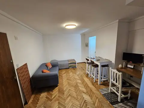 SALVADORES, CNEL. 1300