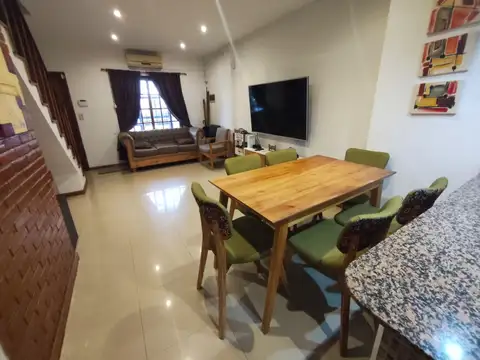 Depto Tipo Casa en Venta en Mataderos, USD 240.000