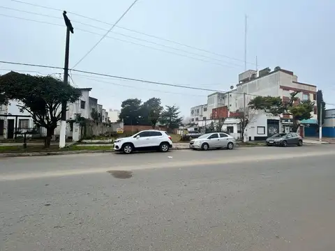 2 LOTES SOBRE AV PRINCIPAL - UBICACION IDEAL