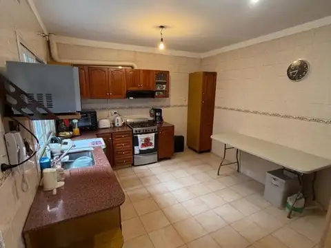 Depto Tipo Casa en Alquiler 50 años