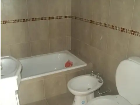 3 De Febrero 1100 , Piso 7