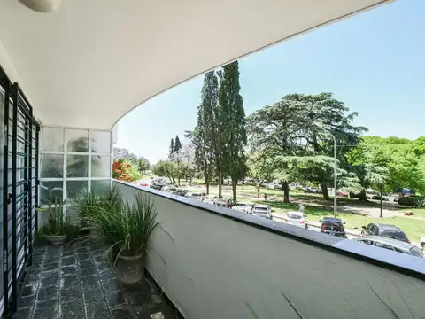 Departamento 5 ambientes con 3 baños