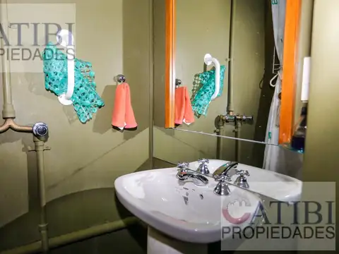 Departamento 7 ambientes con 2 baños