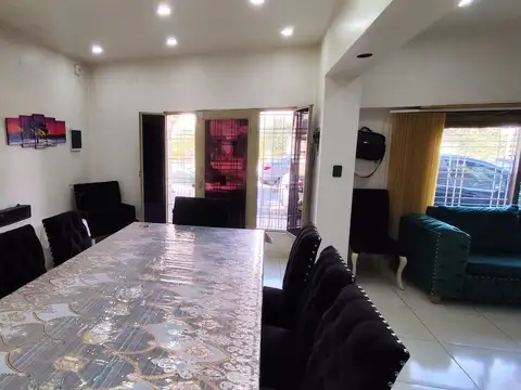 Depto Tipo Casa en Venta de 5 ambientes