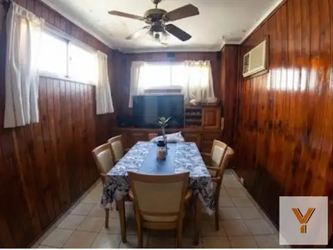 PH en venta - 4 Dormitorios 2 Baños - Almagro