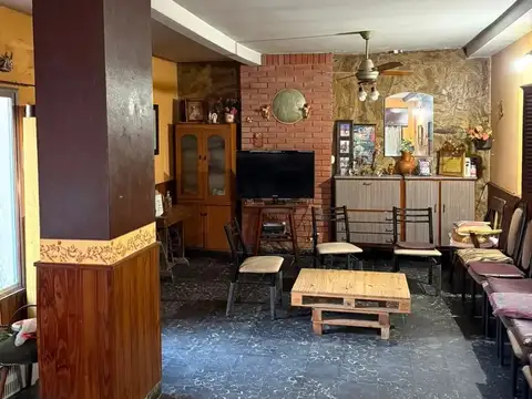 Depto Tipo Casa 5 ambientes con 2 baños