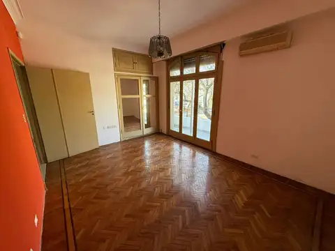 Depto Tipo Casa en Venta 60 años