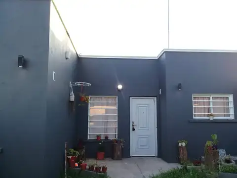 VENTA - CASA - USD 62.000 - (apto credito)